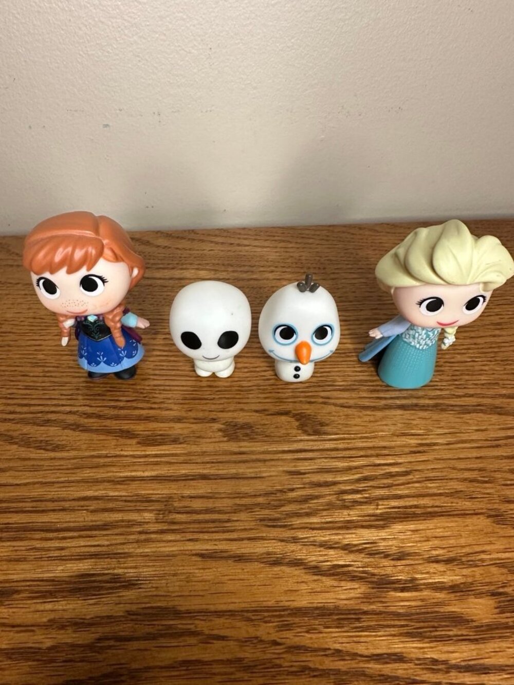 Frozen funko mystery minis Anna Olaf Elsa lot companions blind box